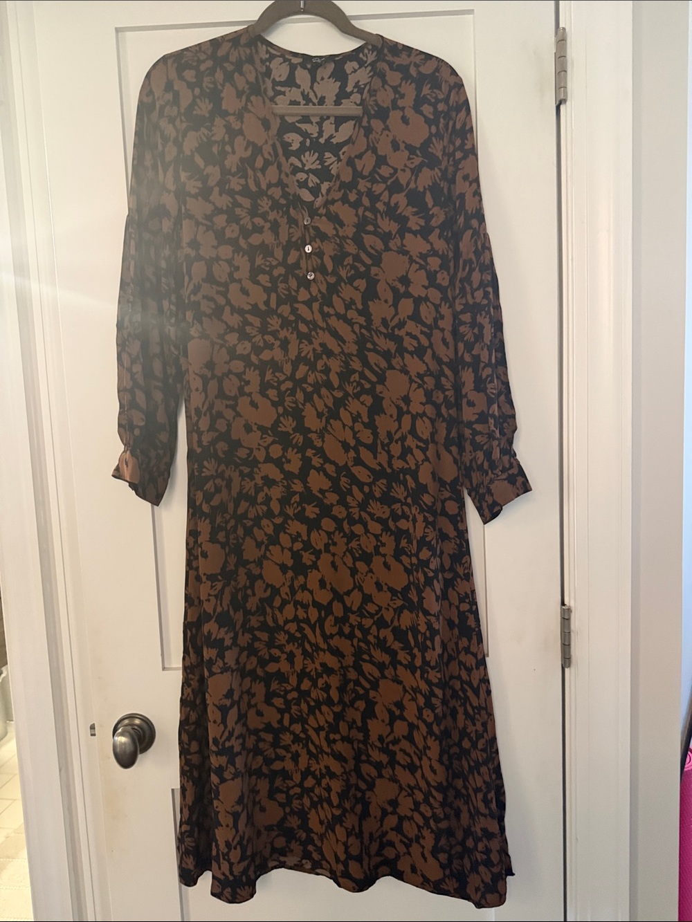 Rails Black and Brown Floral Long Sleeve Midi Dress with matching Belt tie